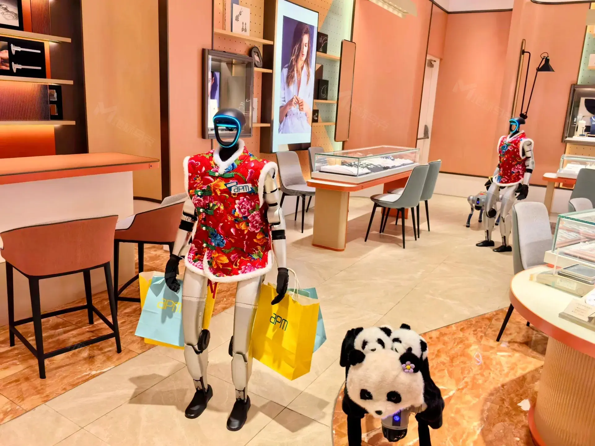 香港apm x迎宾引导机器人