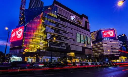https://static.whalebuilding.com/markWebTest/support/shanghaijingandayuechengnanzuoping.jpg