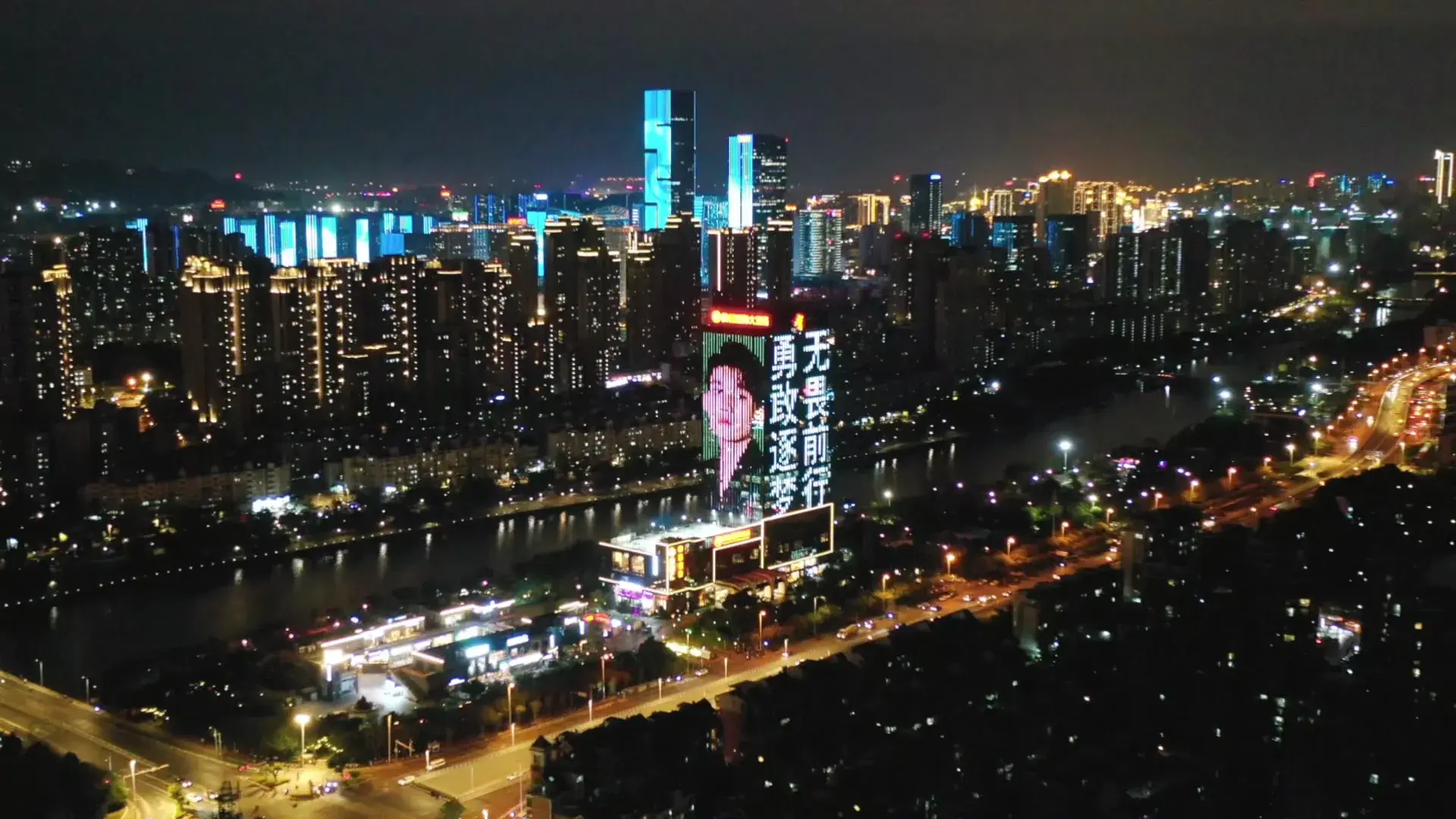 https://static.whalebuilding.com/markWebTest/support/wangyuan.png