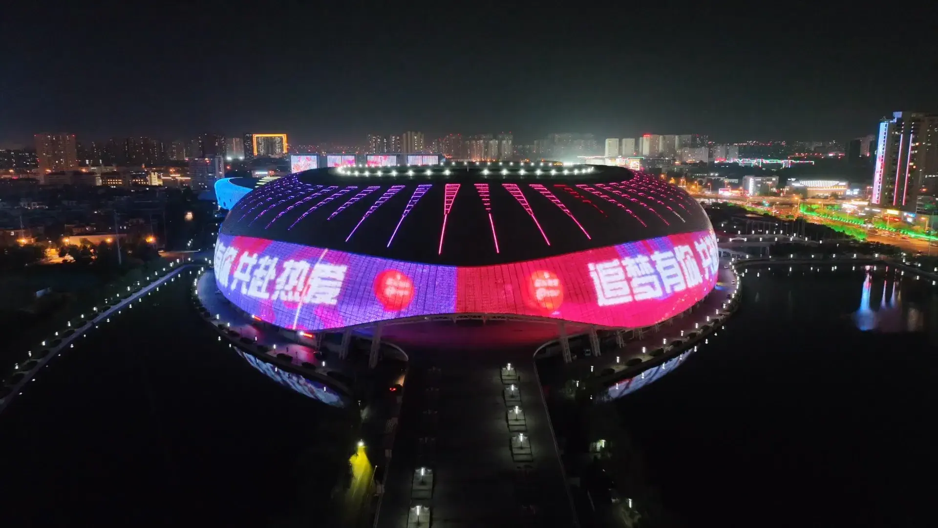 https://static.whalebuilding.com/markWebTest/support/yanjingpijiu2.png